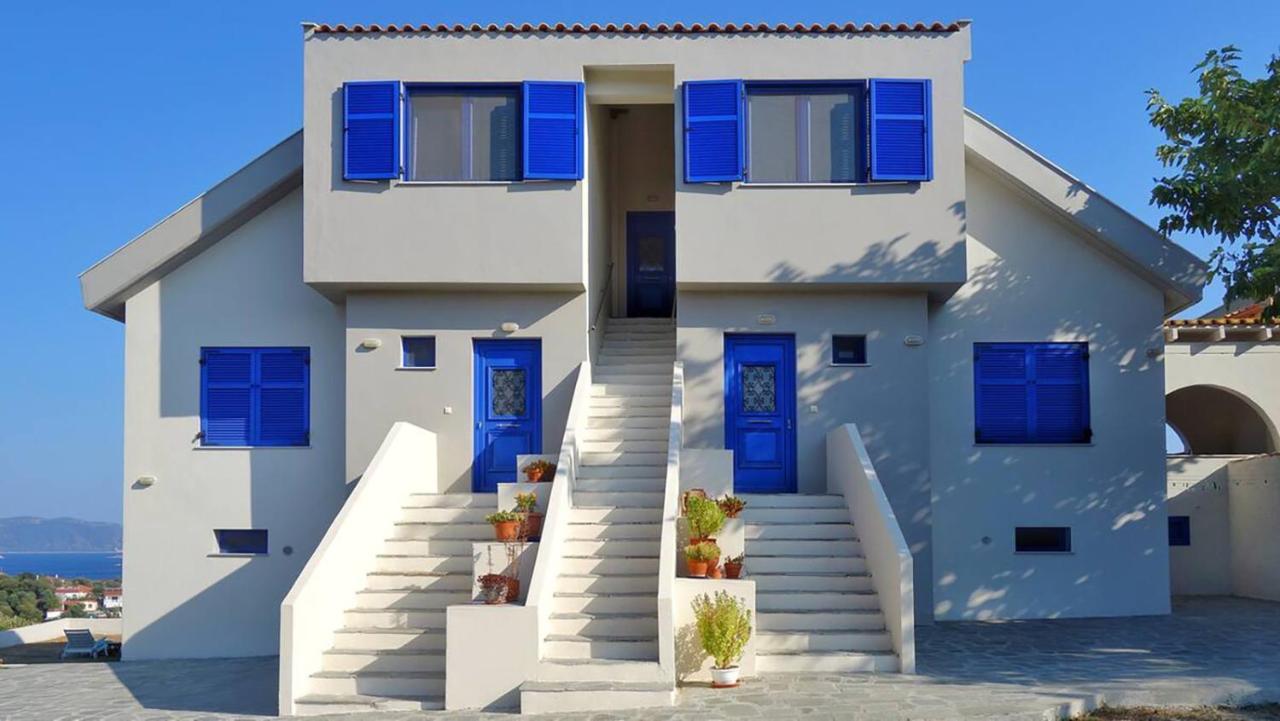 Olive Bay Hilltop Apartments Amolianí Exterior foto